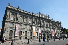 Arkitekturen vid Plaza Manuel Tolsá, Centro Histórico, Mexico City.