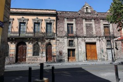 Arkitekturen i korsningen mellan Cjon. Mesones och Calle de Mesones, Centro Histórico, Mexico City.
