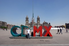 Stefan på Plaza de la Constitución (El Zócalo), Centro Histórico, Mexico City.